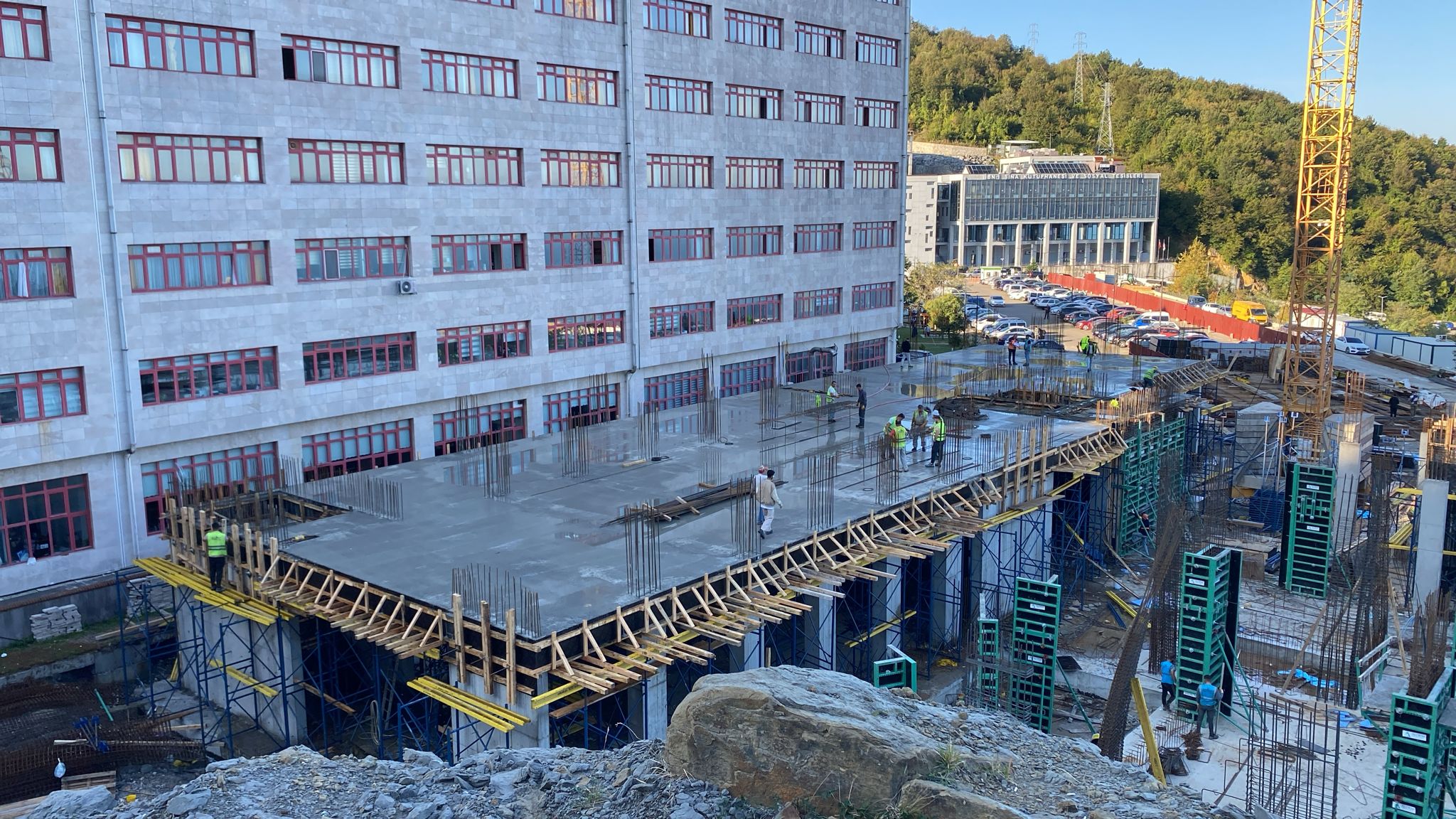 Zonguldak Bülent Ecevit Üniversitesi Eğitim-Araştırma Hastanesi Ek Bina – Kaba Yapı İnşaatı Projesi