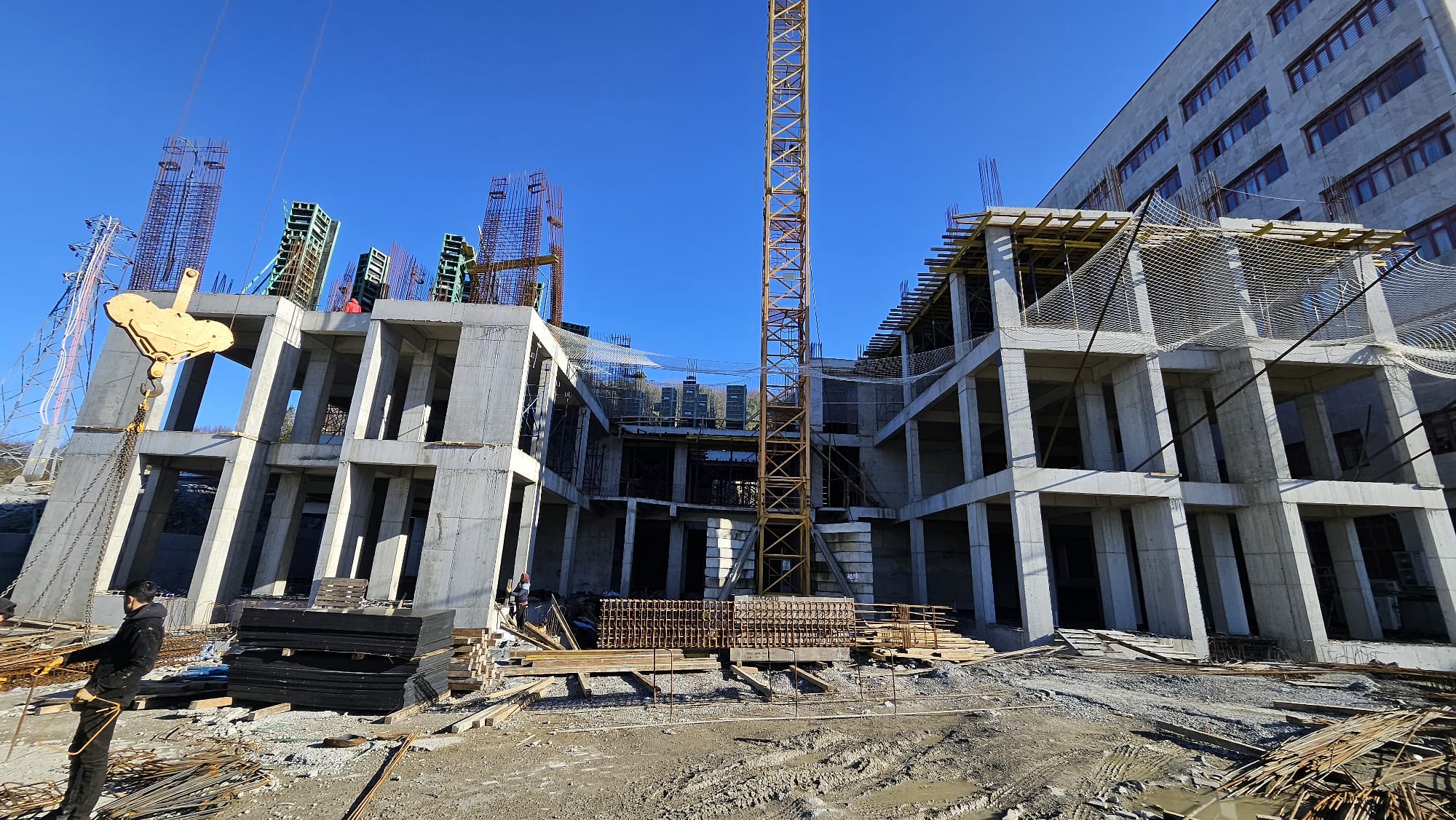 Zonguldak Bülent Ecevit Üniversitesi Eğitim-Araştırma Hastanesi Ek Bina – Kaba Yapı İnşaatı Projesi