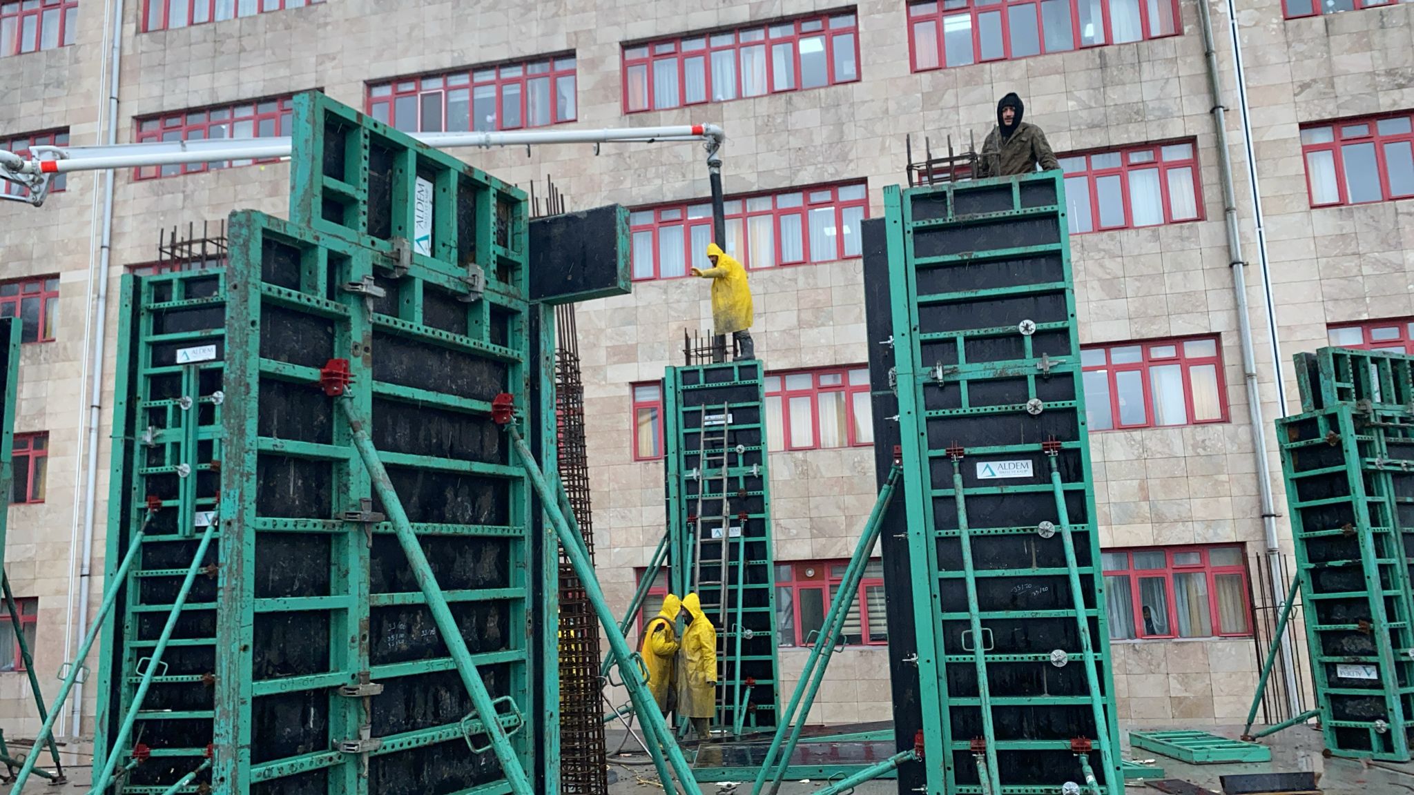 Zonguldak Bülent Ecevit Üniversitesi Eğitim-Araştırma Hastanesi Ek Bina – Kaba Yapı İnşaatı Projesi